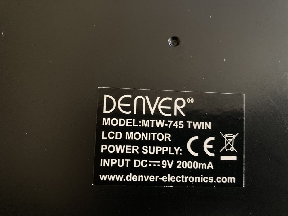 Leitor DVD Denver 9” c/comando p/automovel