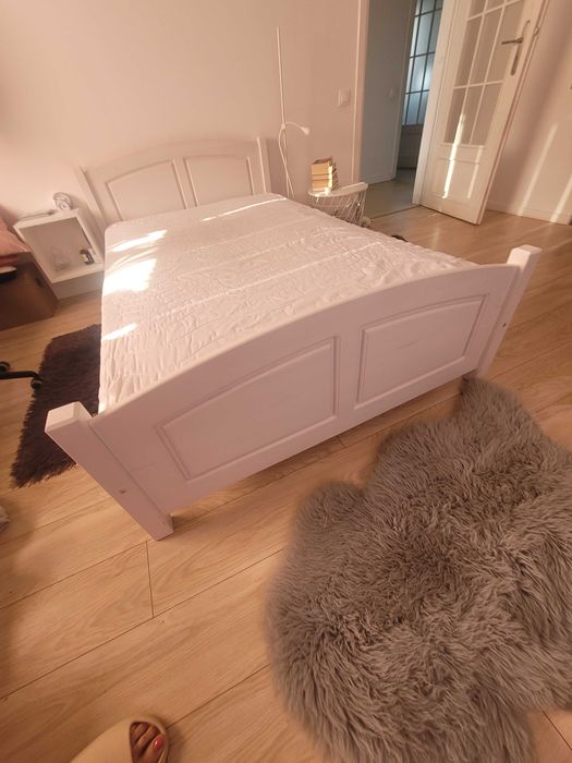 Łóżko drewniane białe 120 cm.