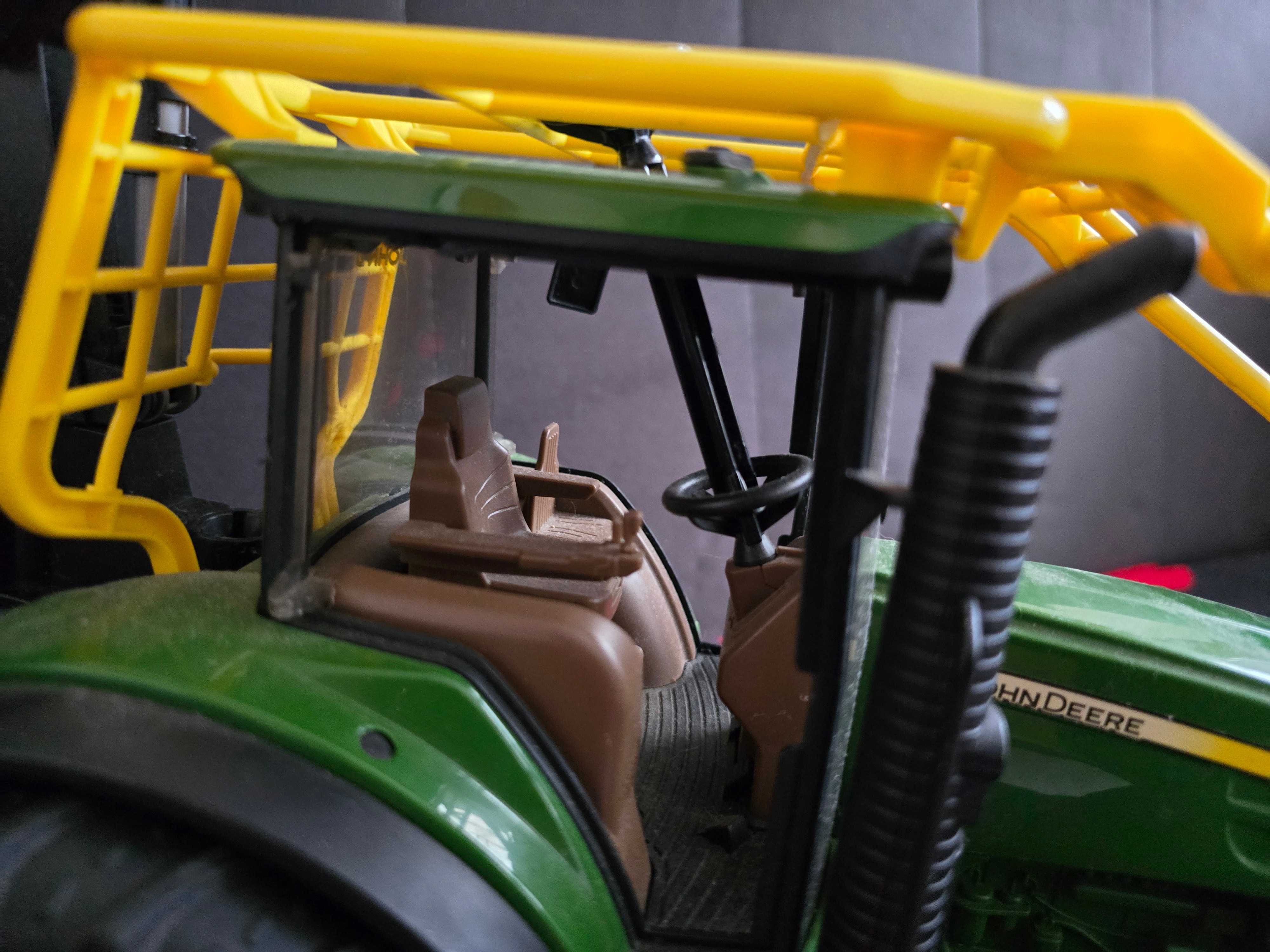 BRUDER 03053 traktor John Deere leśny