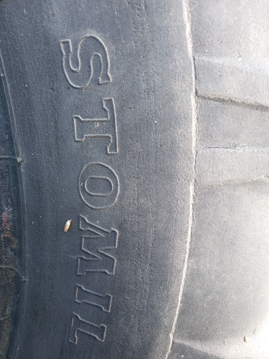 Opona 12.4/11-28 od C330