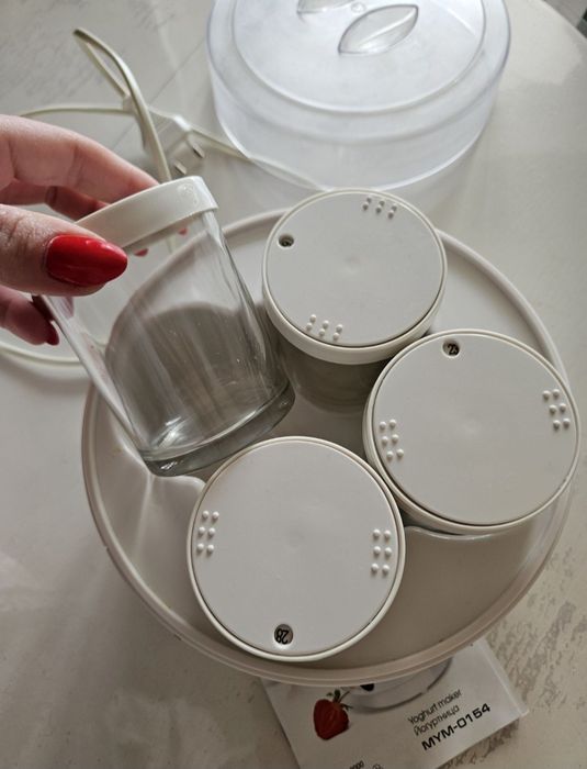 Йогуртниця Maxima