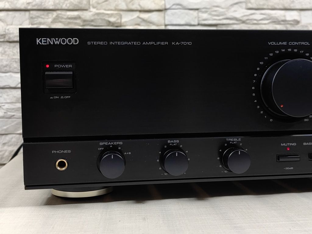 Kenwood KA-7010 Wysokiej klasy zintegrowany wzmacniacz stereo