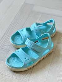 Sandaly crocs j1