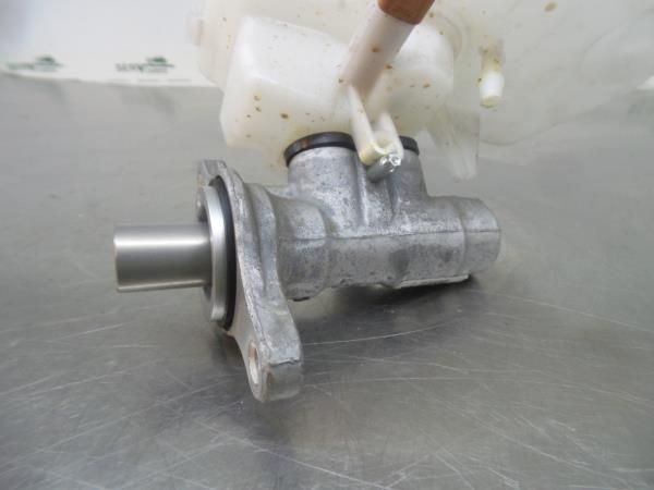 Bomba central dos travões CITROËN C3 III (SX)