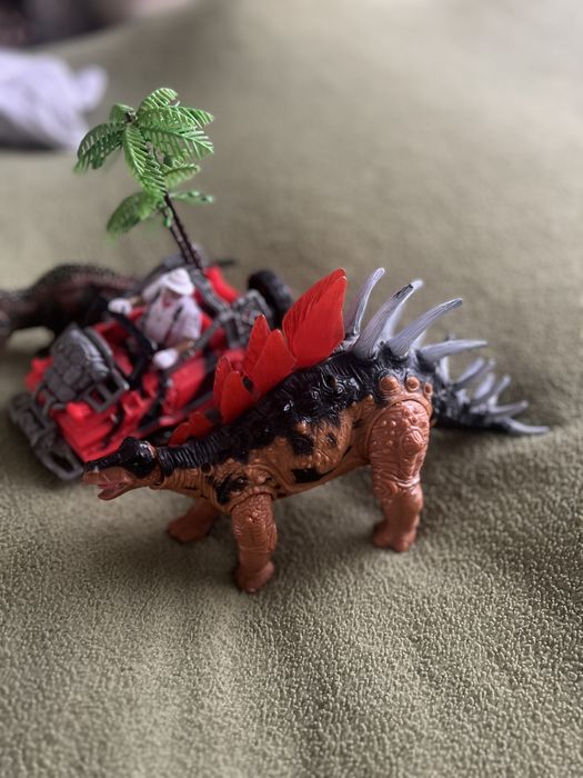 Набір парк юрського періоду динозаври