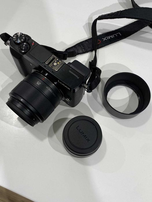 LUMIX GX80 (GX85) + об'єктиви: LUMIX 25mm f1.7 та Kit 12-32mm + бленда