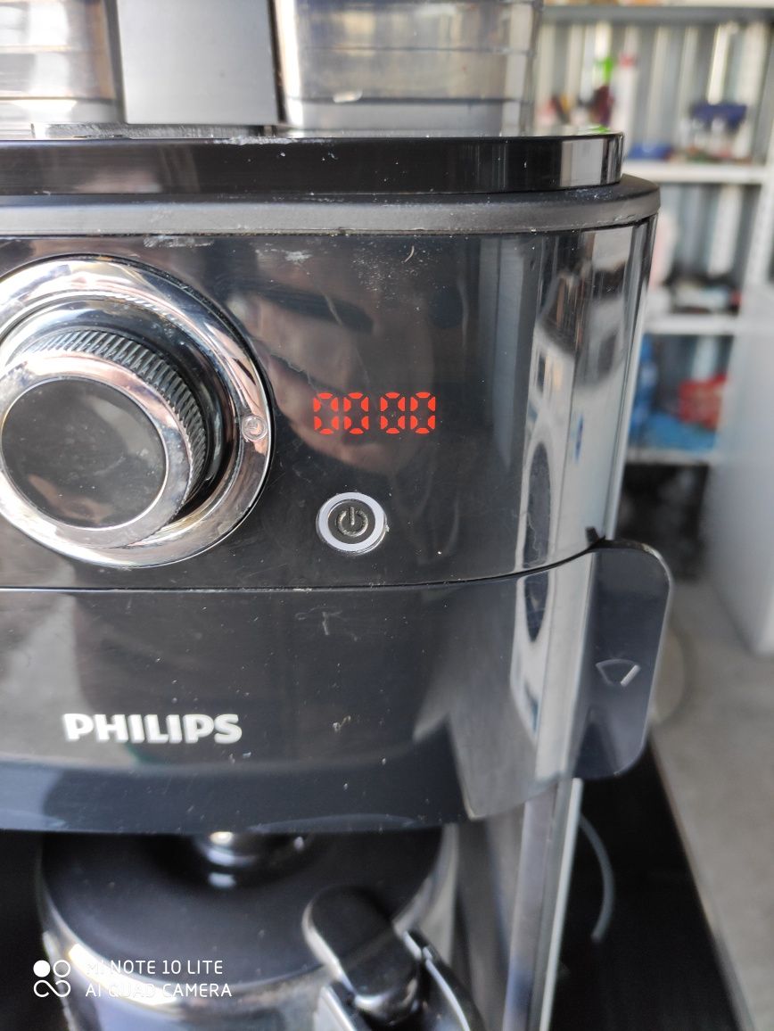 Przelewowy ekspres do kawy Philips HD 7766