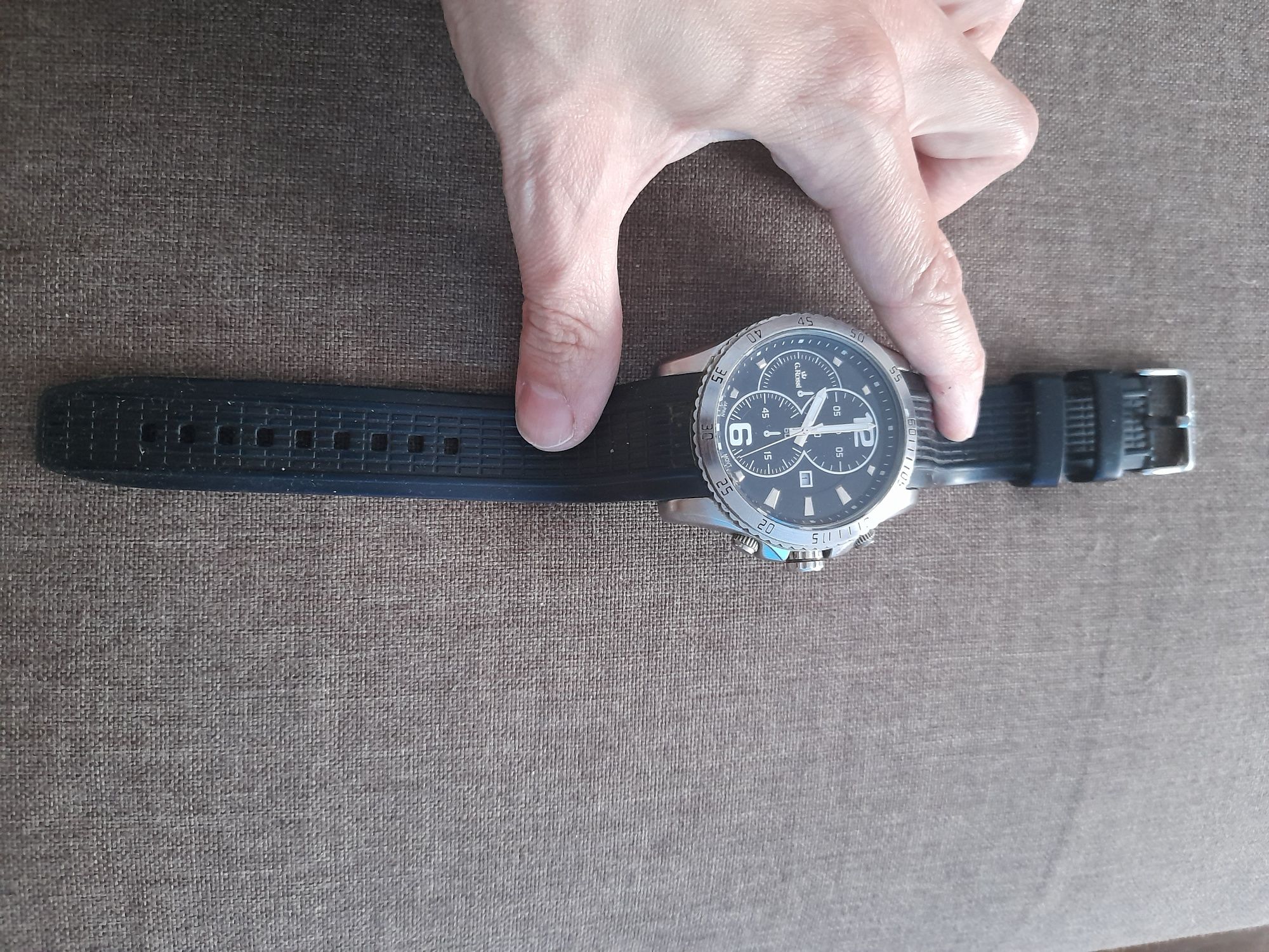 Męski zegarek duży