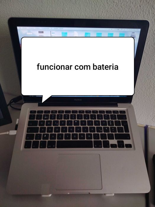 MacBook Late 2008 - 8GB/256GB Ssd.