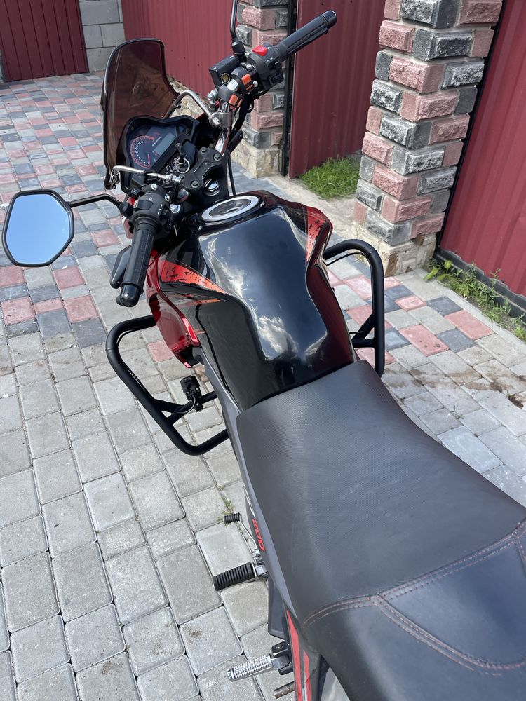 Продам Lifan kp200