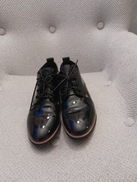 Buty lakierki roz.38