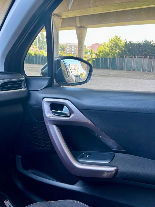PEUGEOT 2008 puretch