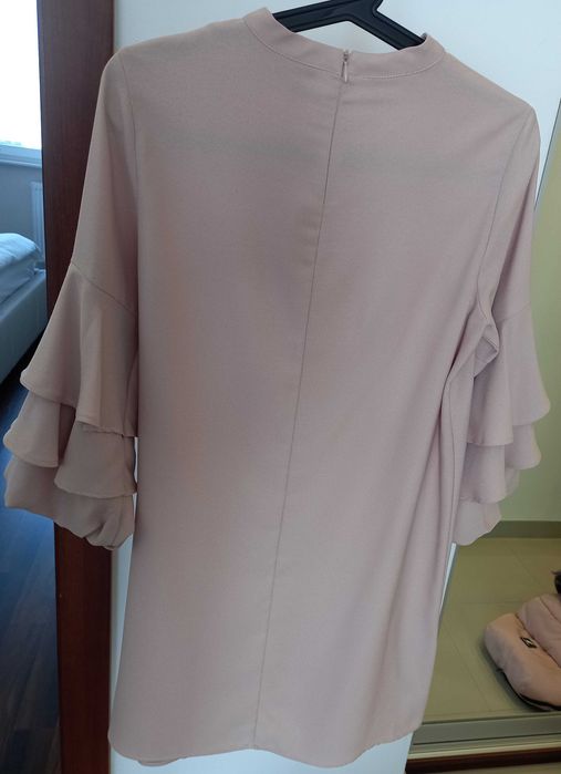 Sukienka beżowa ZARA