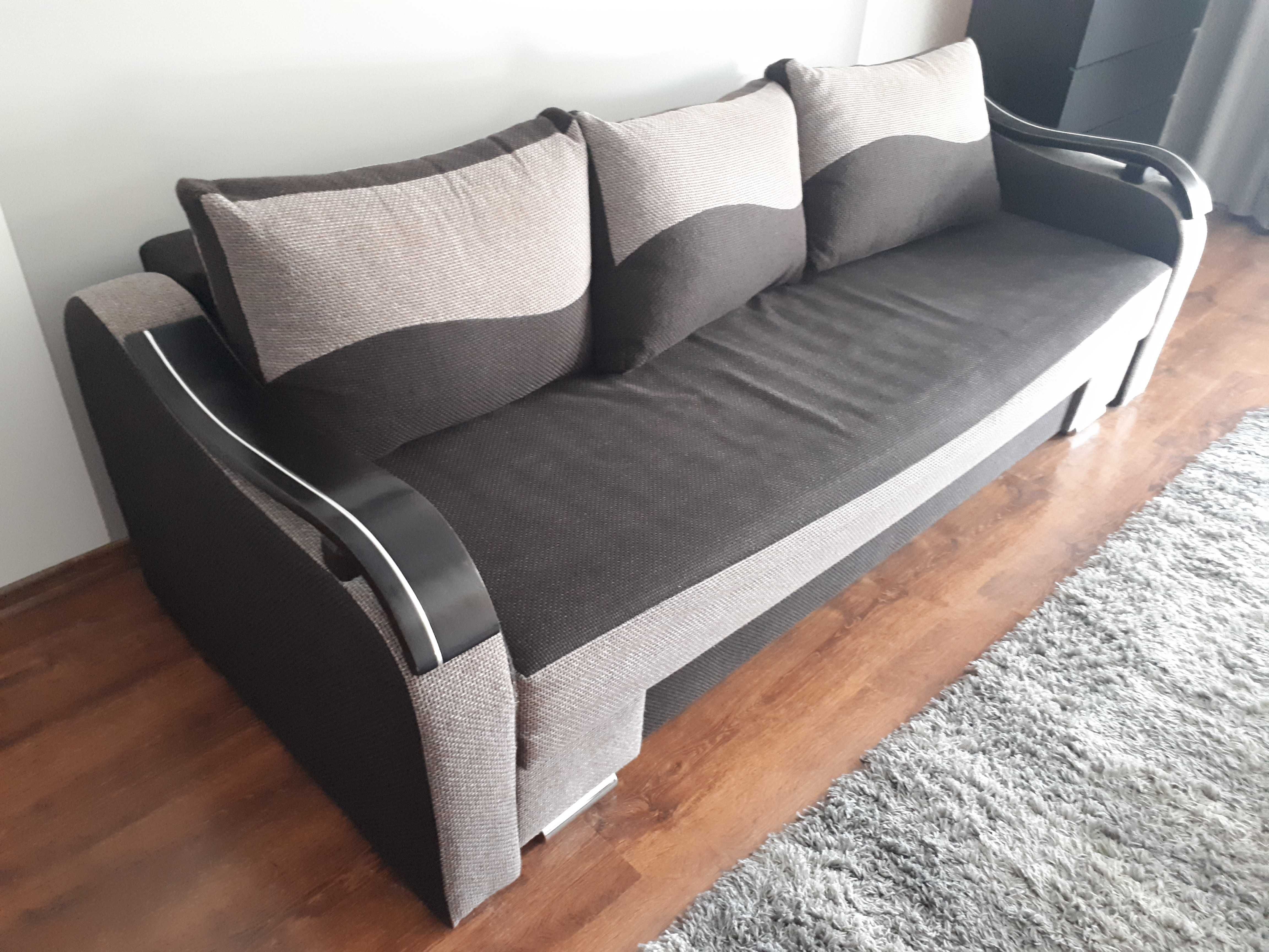 Sofa z funkcją spania plus dwa fotele