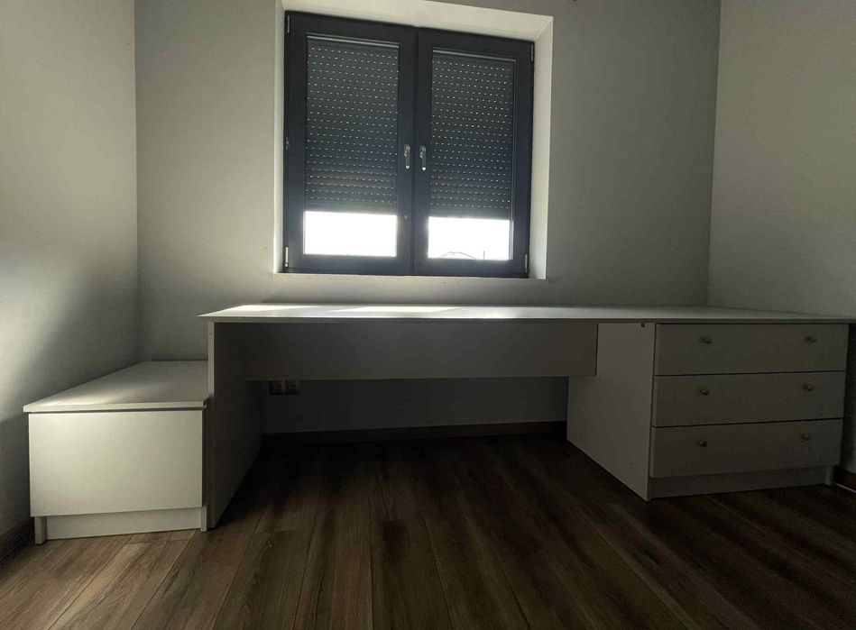 Biurko szare 260x70x73