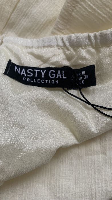 Nowy top roz 38 Nasty Gal