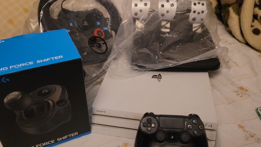Ps4 pro 1 tb com g29 + mudanças