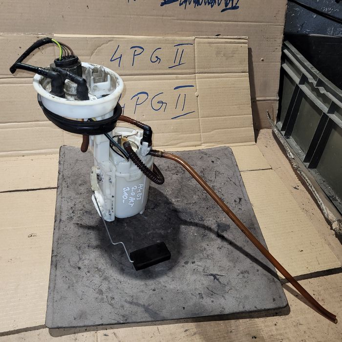 Pompka czujnik wskaźnik poziomu paliwa audi a4 b7 2.0FSI benzyna 2006r