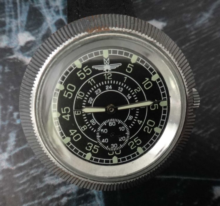 Часы Победа механические винтажные обслужены точный ход