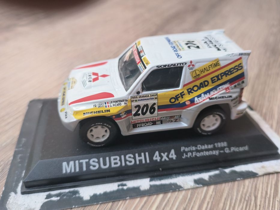Model Mitsubishi 4x4 1:43