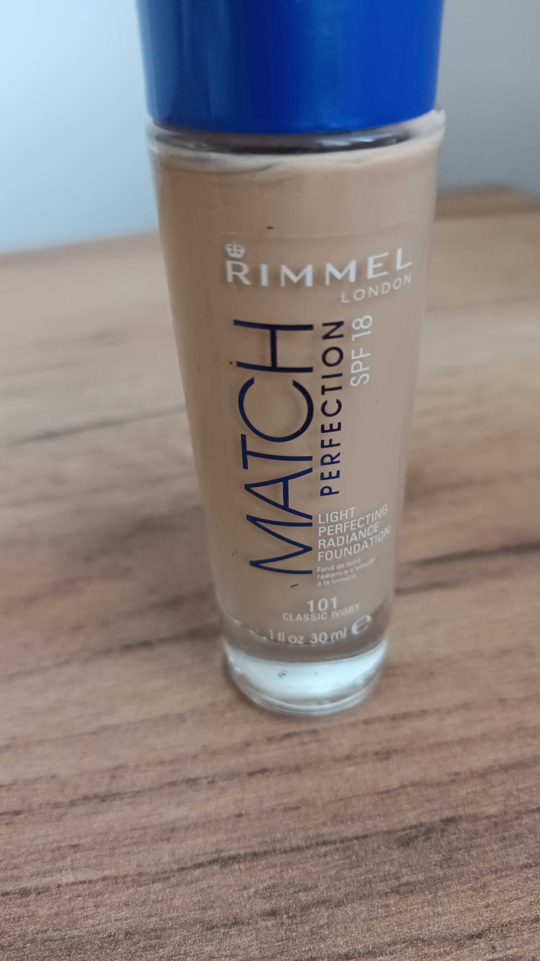 Podkład Rimmel 101 Classic Ivory