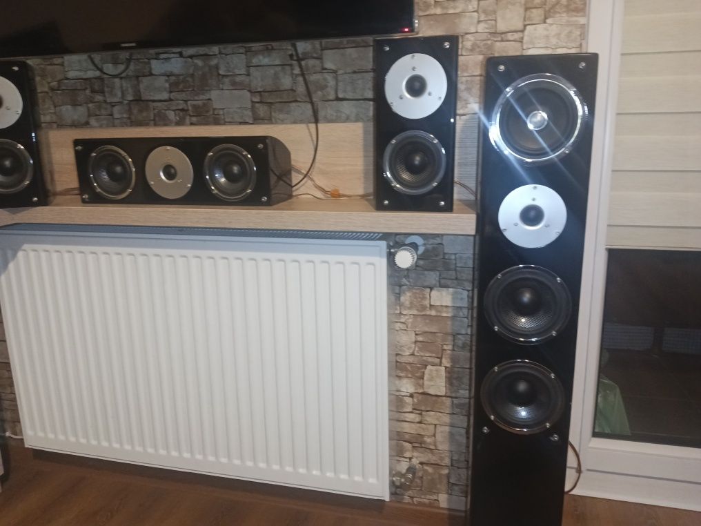 Zestaw audio wzmacniacz Ferguson AV770 + głośniki Noble