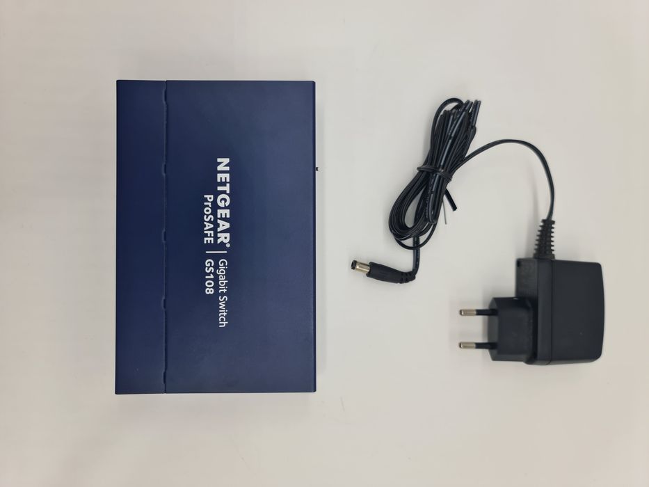 Comutador com 8 portas Gigabit NETGEAR GS108E - novo