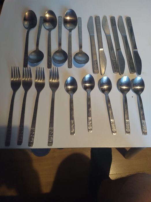 Sztućce Gerlach Róże 21 sztuk