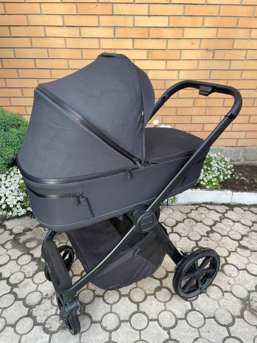 Дитяча коляска Carello Omega