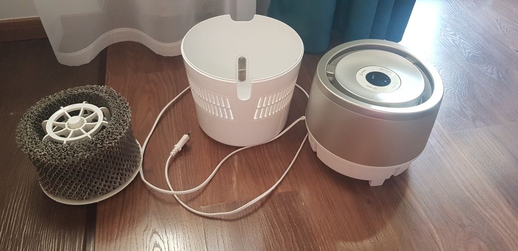 Nawilżacz powietrza Philips HU4803/01.