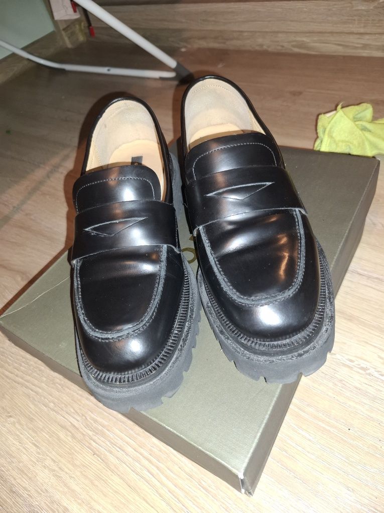 Buty Mokasyny czarne skórzane