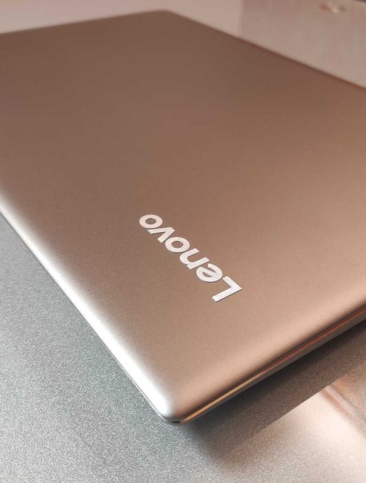 Ноутбук Lenovo Ideapad 720 i5-8250U 16Gb RAM