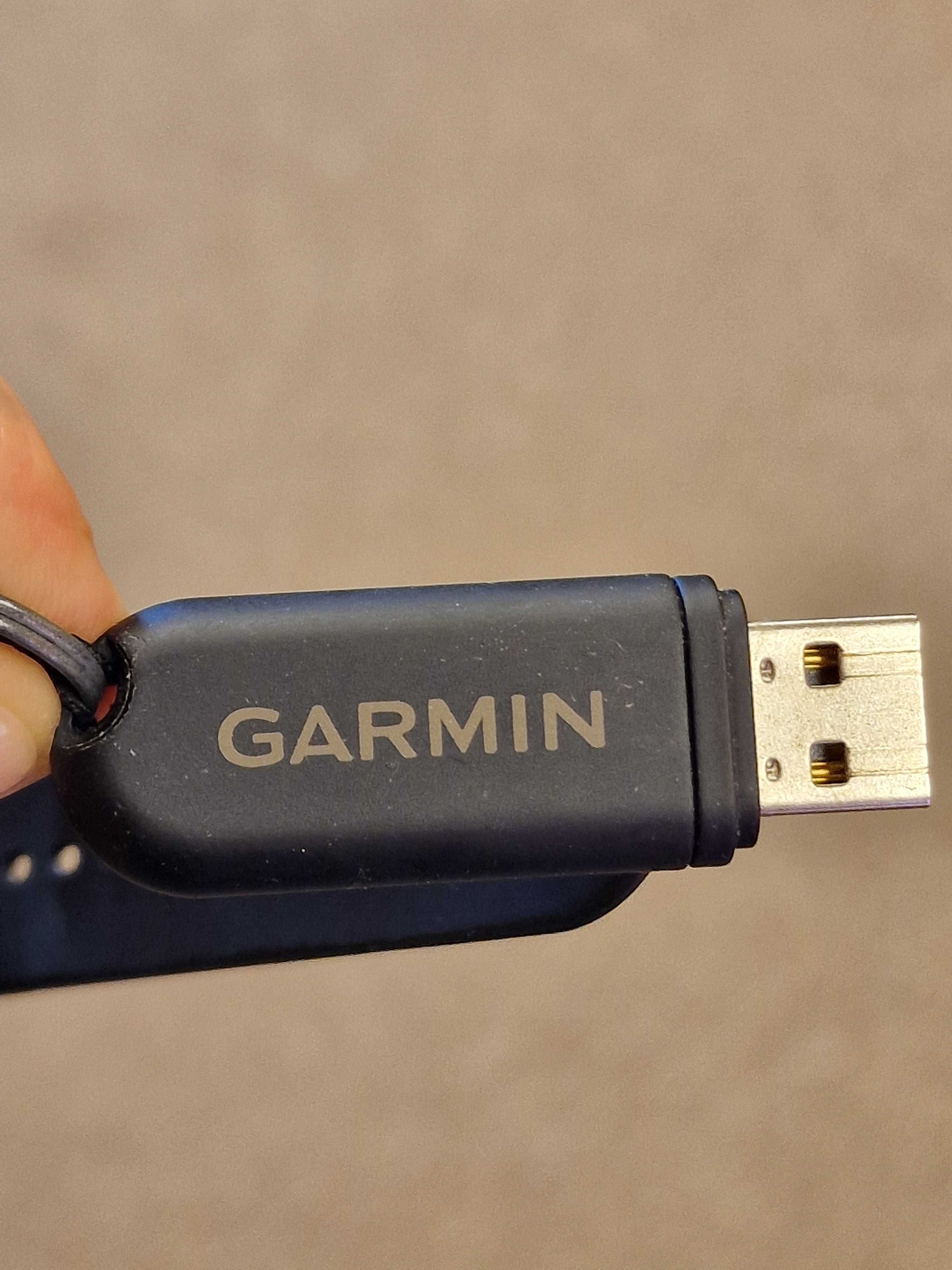 zegarek pływacki Garmin Swim plus usb connect