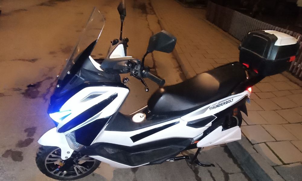 Електроскутер Telbi Brawe 3