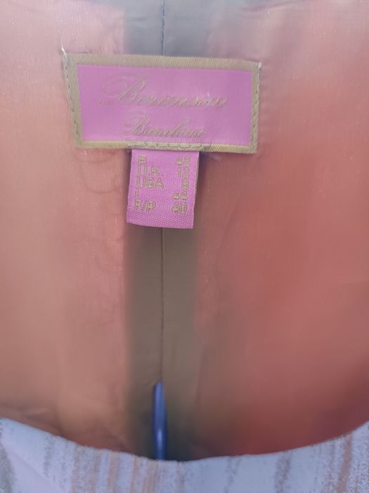 Blusa e jaqueta  alta , costura"Berenson Barcelona" Novos.