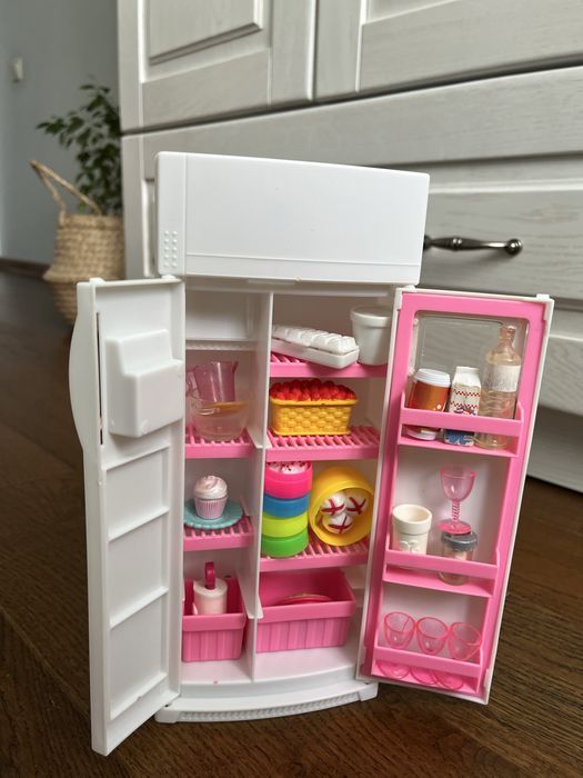 Лялька Барбі, сімʼя, лялька Лол, русалка