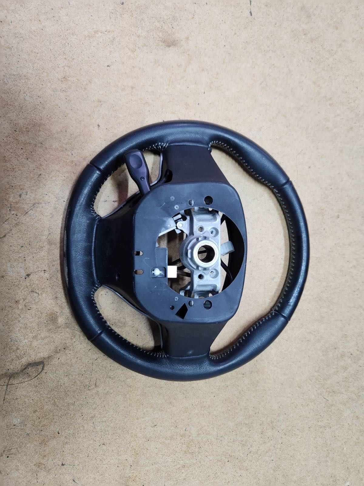 TOYOTA YARIS тойота рис рульова колонка с--ЄУР