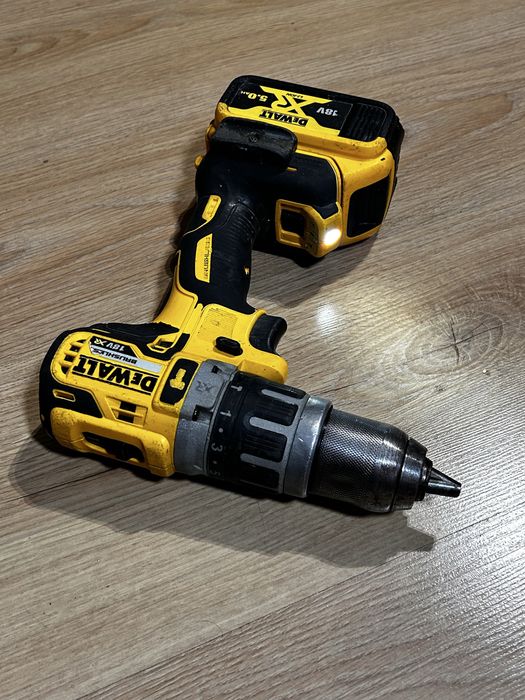 Wkrętarka Dewalt 796 bezsczotkowa z bateria