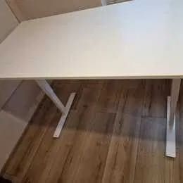 Biurko z regulacją wysokości 160x80cm TROTTEN
