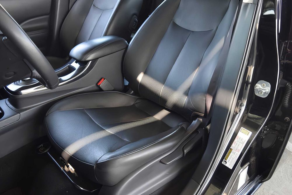 Nissan LEAF      2015