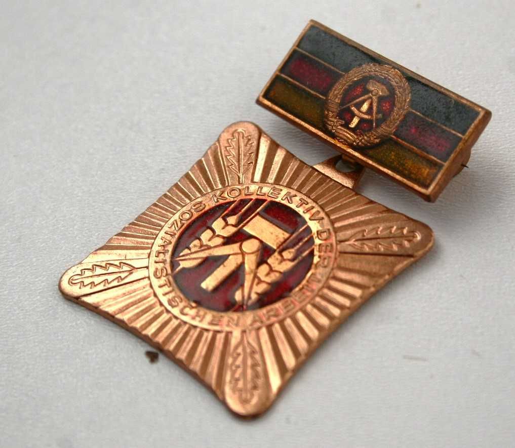 Medal  NRD (DDR) kolektyw pracy socjalistycznej emaliowany