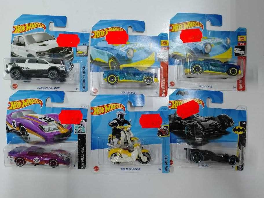 Hot Wheels duży wybór, różne samochody i pojazdy