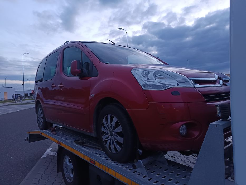 Комплектний перед Berlingo b9 капот бампер фари крила телевізор