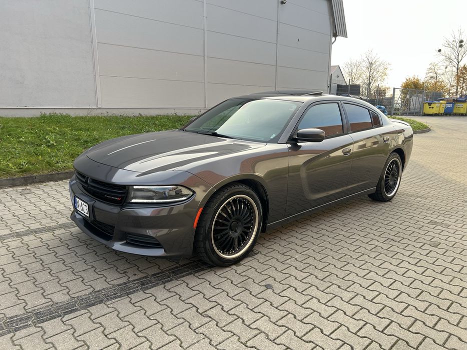 Dodge Charger 3.6 296KM