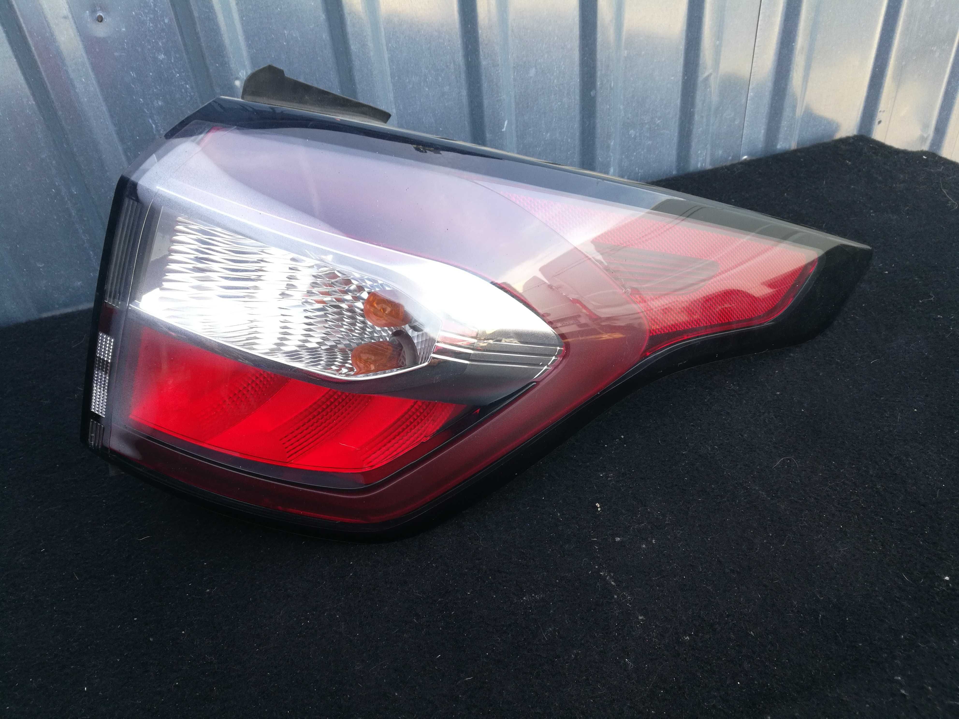 Lampa tylna prawa Ford Kuga mk2 Led na dole