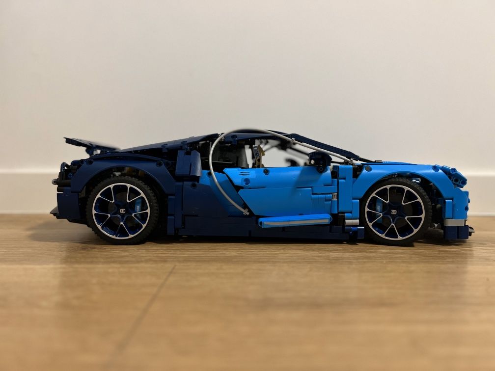 Klocki Technic Bugatti Chiron 42083