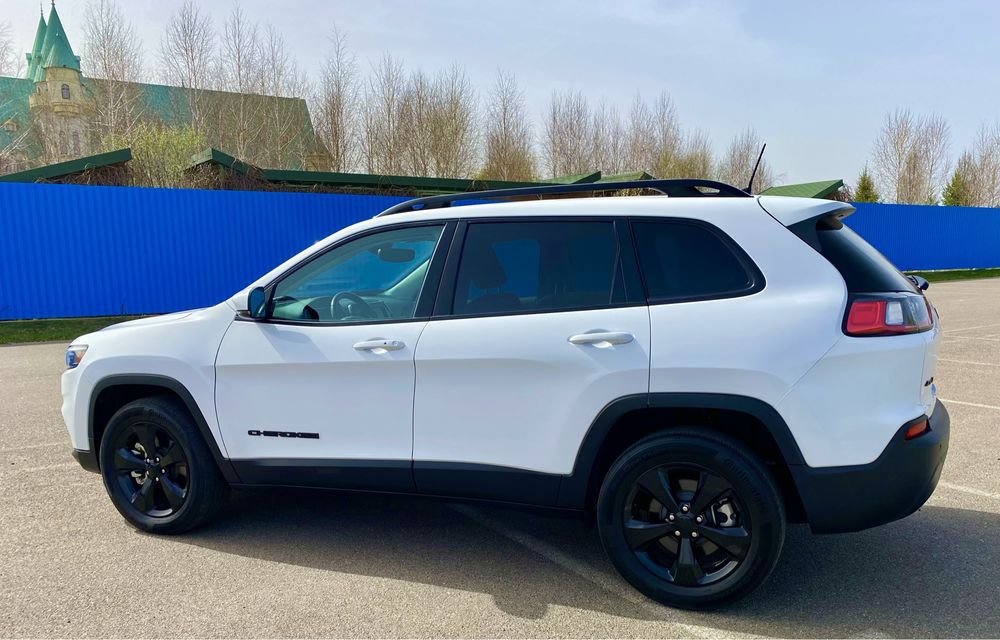 Jeep Cherokee 2020 2.4AT 4x4  НЕ битий, Не крашений, безпека оригінал