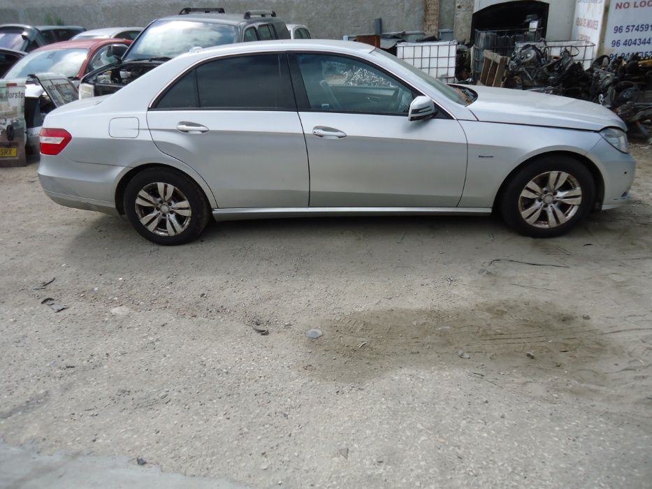 Mercedes E 220 cdi (OM651.925) de 2011 só ás peças