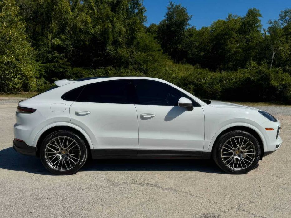 Porsche Cayenne Coupe      2023