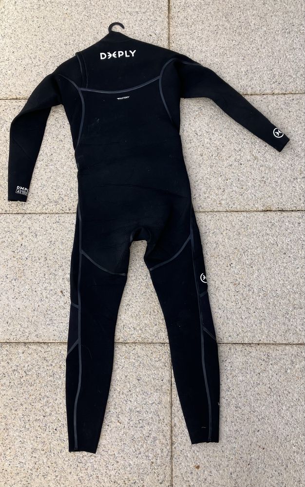 Fato de surf wetsuit Deeply xs 4/3